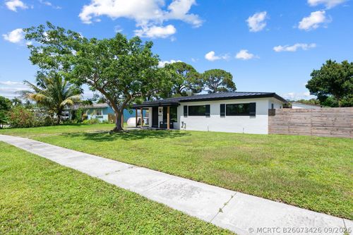 1032 Sw 1st Ter, Pompano Beach, FL, 33060-8714 | Card Image