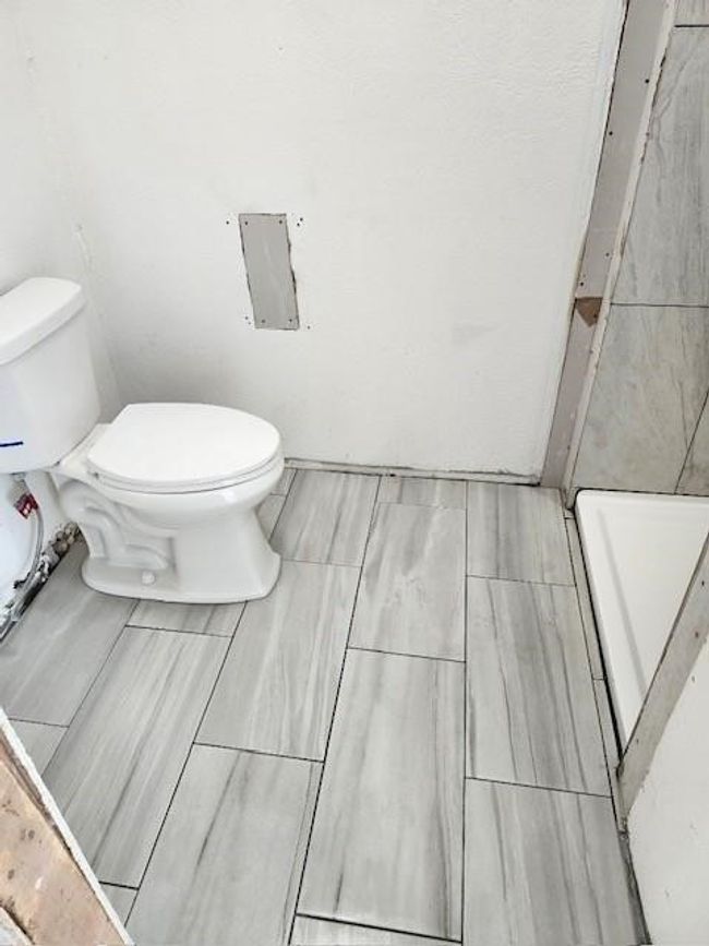 144 Sunset St, House other with 3 bedrooms, 2 bathrooms and null parking in Whitney TX | Image 5