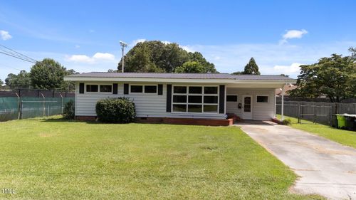 603 E Hill St, Benson, NC, 27504-1432 | Card Image