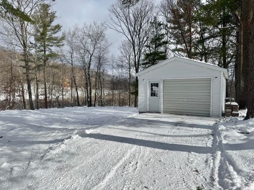 10780 Round Lake Dr, Mecosta, MI, 49332-9794 | Card Image