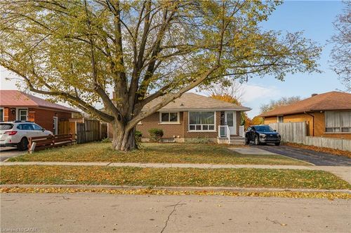 100 Lauris Ave, Cambridge, ON, N1R5L4 | Card Image