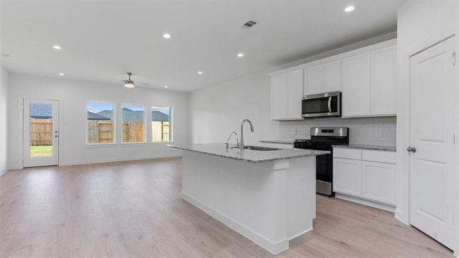 *Images and 3D tour are for illustration only and options may vary from home as built. | Image 9