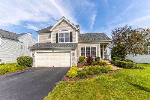 732 Wildflower Cir, Naperville, IL, 60540-6222 | Card Image