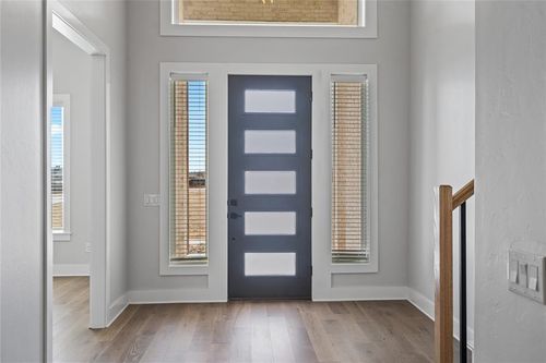 2282 Summit Cir, Blanchard, OK, 73010-3553 | Card Image