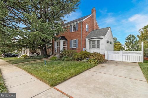 5701 18th Rd N, ARLINGTON, VA, 22205-2803 | Card Image