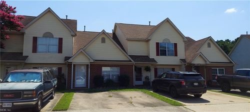 629 Brisa Ct, Chesapeake, VA, 23322-7157 | Card Image