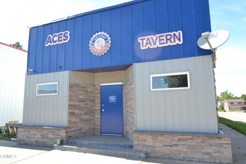 100 Dakota Ave, Wilton, ND, 58579-7122 | Card Image