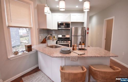 83 Avenue, East Orange, NJ, 07018 | Card Image
