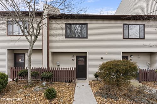 45 Wilshire Heights Dr, Crossville, TN, 38558-6261 | Card Image