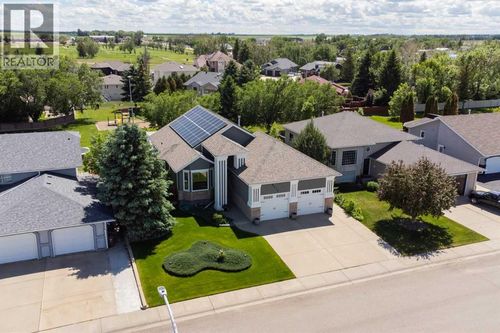 4016 49 Ave, Taber, AB, T1G1C8 | Card Image