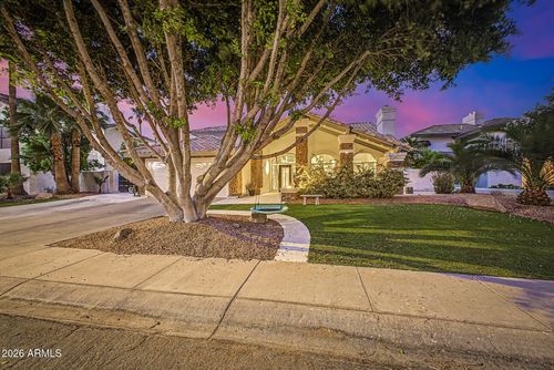 1734 E Queen Palm Dr, Gilbert, AZ, 85234-4924 | Card Image