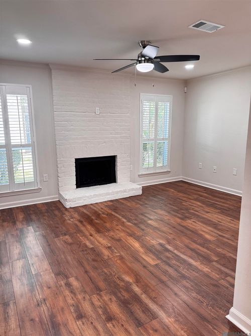 a-9819 Siegen Ln, Baton Rouge, LA, 70810 | Card Image