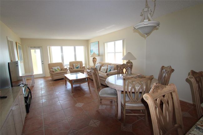 APT-810 - 750 N Ocean Blvd, Condo with 2 bedrooms, 2 bathrooms and null parking in Pompano Beach FL | Image 25