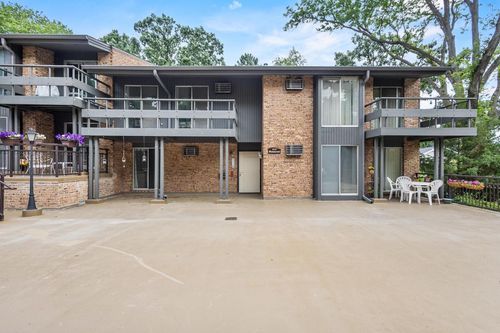 6235 Charing Cross Lane, Middleton, WI, 53562 | Card Image