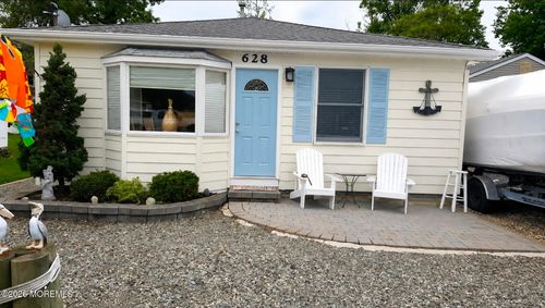 628 E Long Branch Ave, Ocean Gate, NJ, 08740-1348 | Card Image
