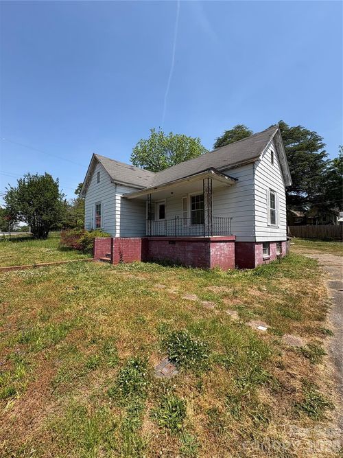 107 S Davie Street, Mocksville, NC, 27028 | Card Image