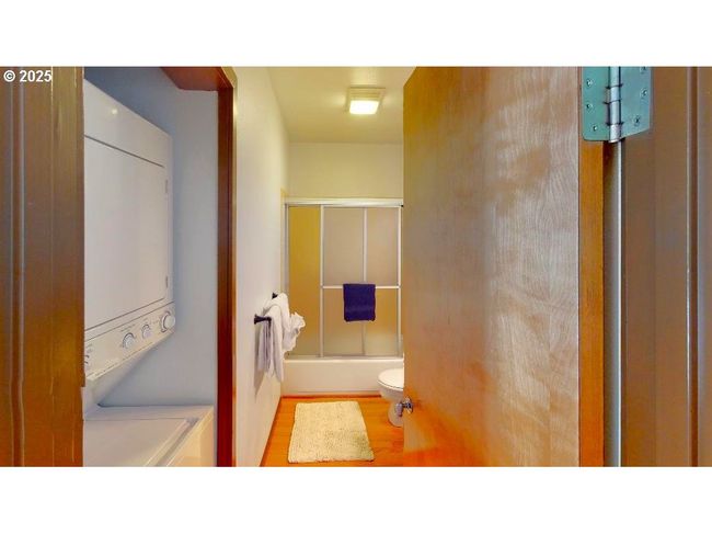 Bathroom | Image 29