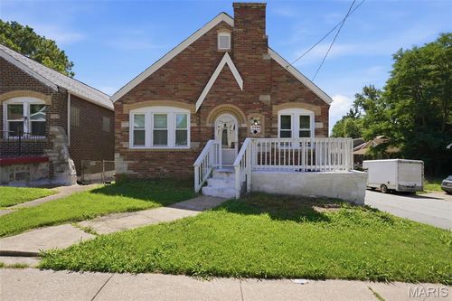 3500 West Pl, Saint Louis, MO, 63121-5146 | Card Image