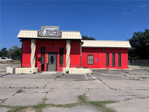 406 N N Johnson Street, Alice, TX, 78332 | Card Image