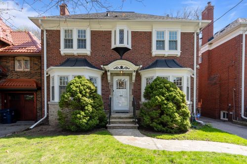 17 Kings Lynn Road, Etobicoke, ON, M8X2M9 | Card Image