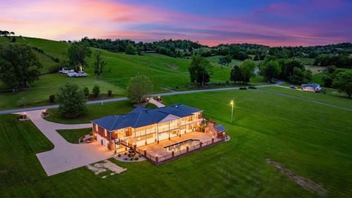 20484 Lake Rd, Abingdon, VA, 24211-5418 | Card Image