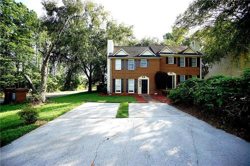 736 Indian Lake Dr Nw, Lilburn, GA, 30047-6801 | Card Image