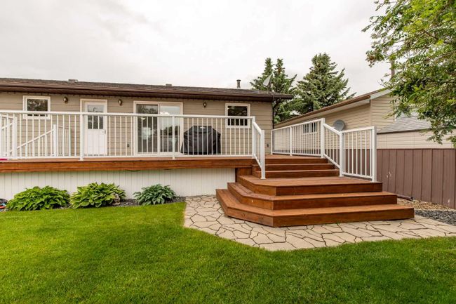 12 Fairway Cres, House other with 6 bedrooms, 3 bathrooms and 3 parking in Foremost AB | Image 42