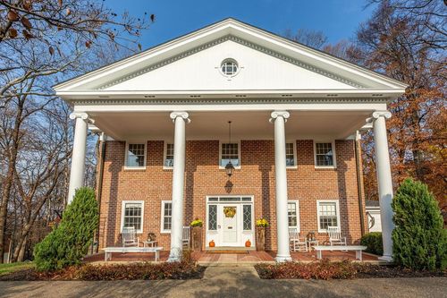 105 Dogwood Ln, Lancaster, OH, 43130-3421 | Card Image