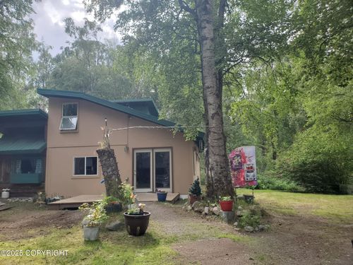 22120 S Easy St, Talkeetna, AK, 99676 | Card Image