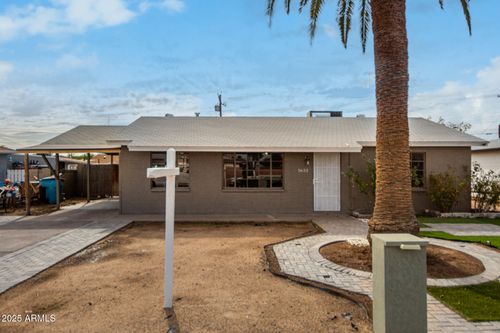 5632 N 38th Dr, Phoenix, AZ, 85019-2149 | Card Image