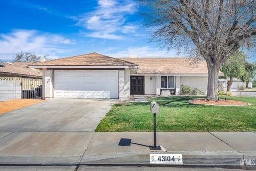 43104 Lemonwood Dr, Lancaster, CA, 93536 | Card Image