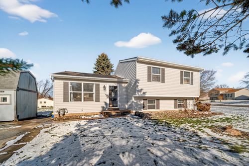 9126 Dover Ln, Girard, PA, 16417-9616 | Card Image