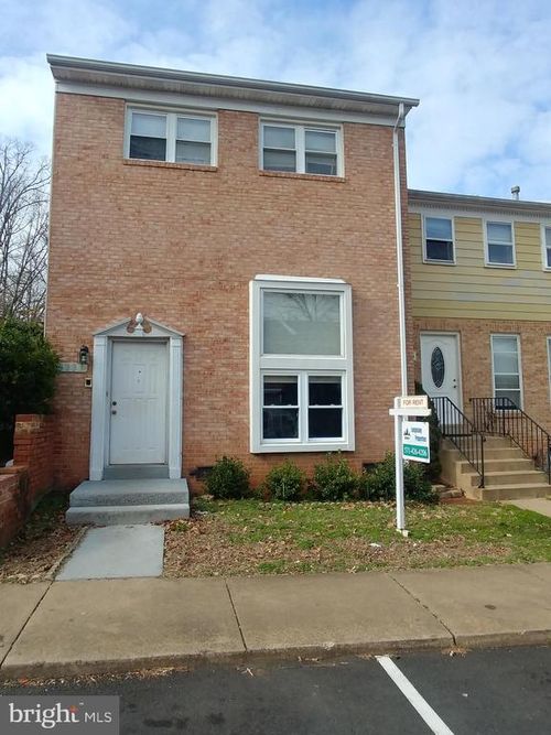 8333 Ivy Glen Ct, MANASSAS, VA, 20110-4631 | Card Image