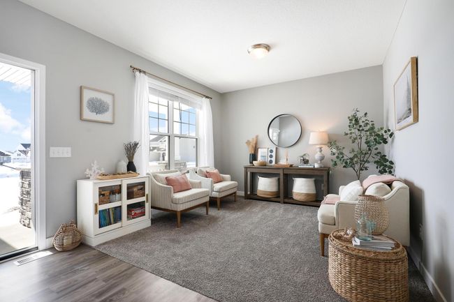 Spacious main floor flex room. | Image 12