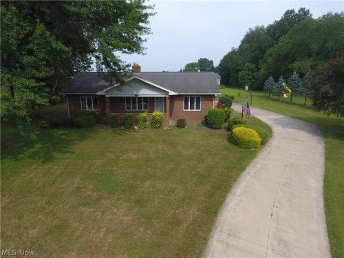 88 Hillside Dr, Dalton, OH, 44618-9722 | Card Image