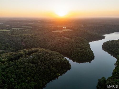 312 Gentle Rain Dr, Defiance, MO, 63341-4407 | Card Image