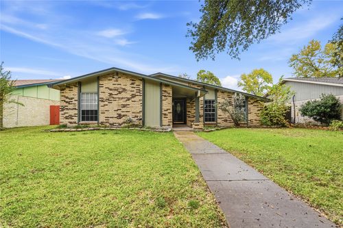 2901 Branch Oaks Dr, Garland, TX, 75043-6014 | Card Image