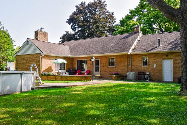 5 S Dixie Ln, House other with 3 bedrooms, 2 bathrooms and 2 parking in Pontiac IL | Image 35