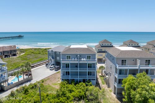 876 Villas Dr, N Topsail Beach, NC, 28460-0060 | Card Image