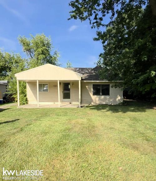 38491 Albert Blvd, Clinton Township, MI, 48036-3204 | Card Image