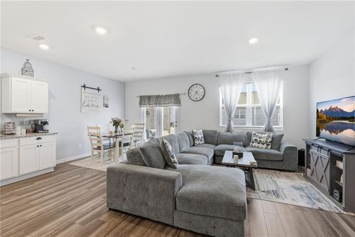 60 Thetford Way, Winder, GA, 30680-4553 | Card Image