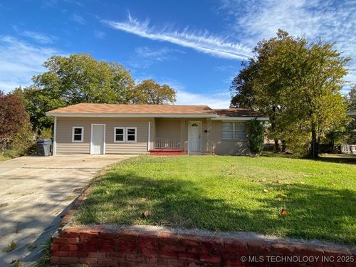 27 Hillcrest St, Ardmore, OK, 73401-2021 | Card Image