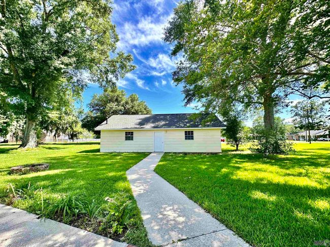 627 W Main St, House other with 3 bedrooms, 3 bathrooms and null parking in Gonzales LA | Image 8