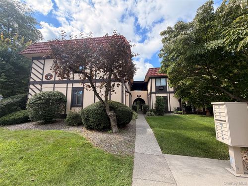8-8 Loudon Drive, Fishkill, NY, 12524 | Card Image