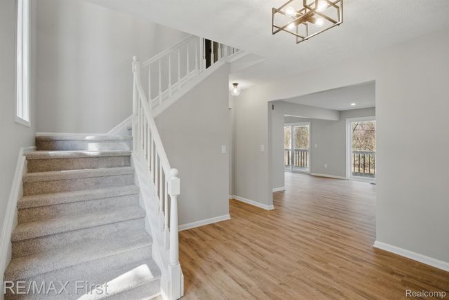 6620 Red Cedar Ln, Condo with 3 bedrooms, 3 bathrooms and null parking in West Bloomfield MI | Image 10