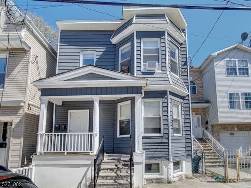 786 17th St, Newark, NJ, 07103-1433 | Card Image
