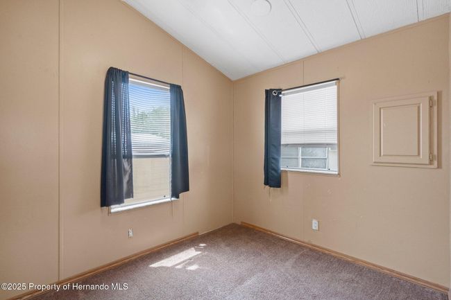 9580 Gray Fox Dr, House other with 2 bedrooms, 1 bathrooms and null parking in WEEKI WACHEE FL | Image 16