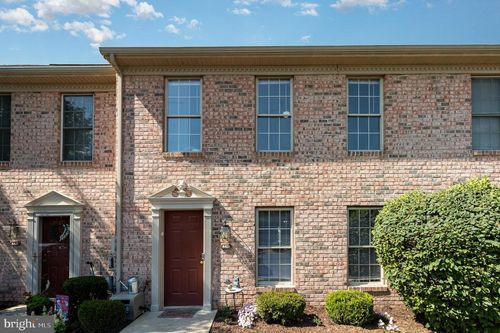 441 Stonehedge Ln, MECHANICSBURG, PA, 17055-7010 | Card Image
