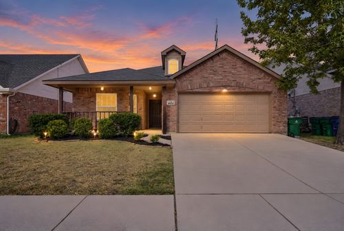 1655 Wildflower Dr, Waxahachie, TX, 75165-7845 | Card Image