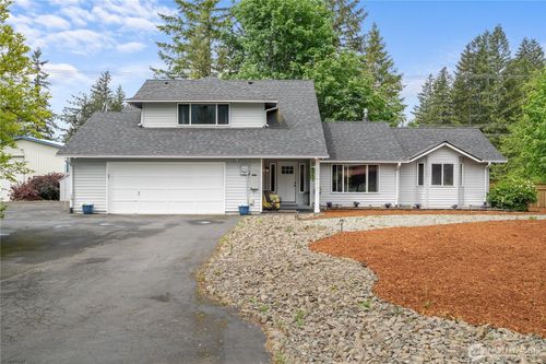 37911 300th Ave Se, Enumclaw, WA, 98022-9667 | Card Image